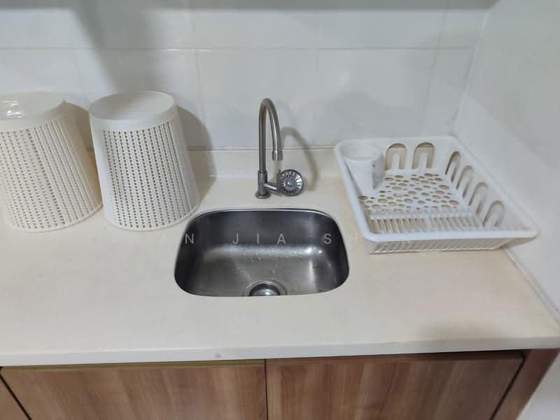 Service Residence for Rent at Pacific Star (Service Residence) - Wan Jia Shun - Kitchen - PropertyGuru.com.my
