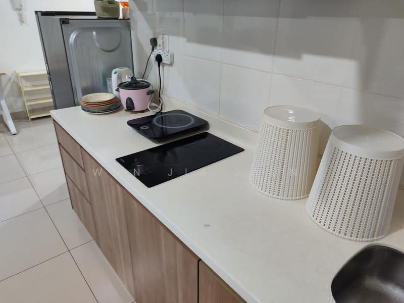 Service Residence for Rent at Pacific Star (Service Residence) - Wan Jia Shun - Kitchen - PropertyGuru.com.my