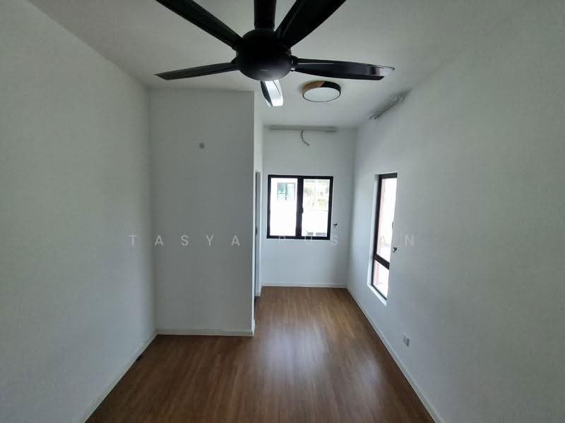 2-storey Terraced House for Sale in Taman semarang indah (Dengkil) - Tasya Ruslan - PropertyGuru.com.my