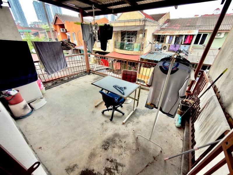 2-storey Terraced House for Sale in Taman Beringin (Jinjang) - Tasya Ruslan - PropertyGuru.com.my