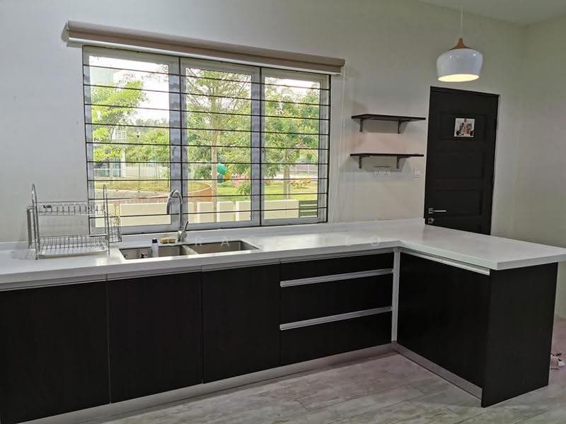 Bungalow House for Rent in Penampang (Sabah) - Grace Teo - Kitchen - PropertyGuru.com.my