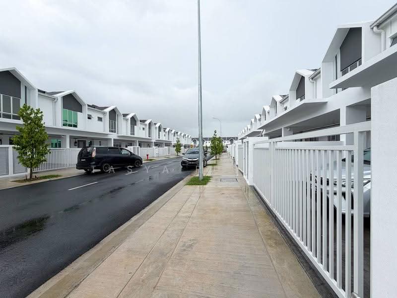 Rumah Teres 2-Tingkat untuk Dijual di Eka Heights (Bandar Sri Sendayan) - Tasya Ruslan - PropertyGuru.com.my