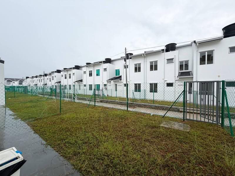 Rumah Teres 2-Tingkat untuk Dijual di Eka Heights (Bandar Sri Sendayan) - Tasya Ruslan - PropertyGuru.com.my
