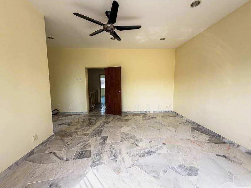 Rumah Teres 2-Tingkat untuk Dijual di Semenyih (Selangor) - Tasya Ruslan - PropertyGuru.com.my