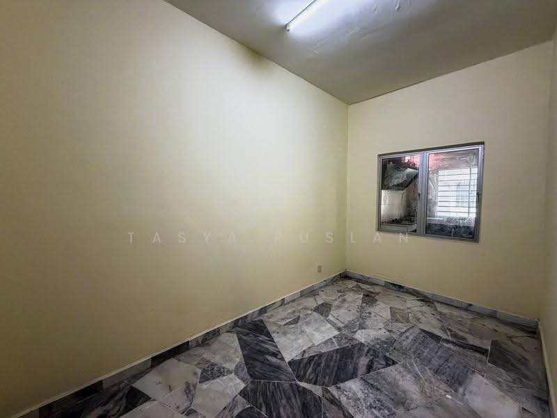 Rumah Teres 2-Tingkat untuk Dijual di Semenyih (Selangor) - Tasya Ruslan - PropertyGuru.com.my
