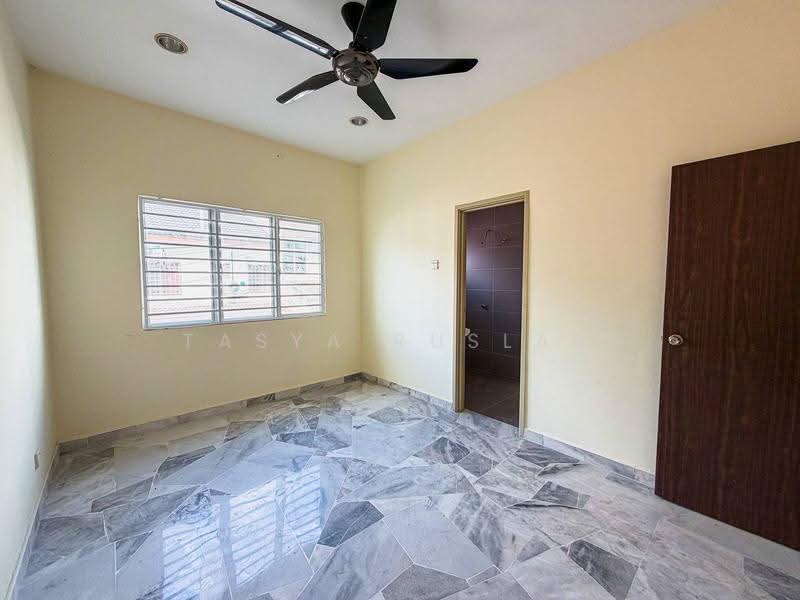 Rumah Teres 2-Tingkat untuk Dijual di Semenyih (Selangor) - Tasya Ruslan - PropertyGuru.com.my