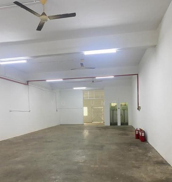 Terrace Factory for Rent in Taman Perindustrian Tampoi (Tampoi) - YC Fung - Interior - PropertyGuru.com.my