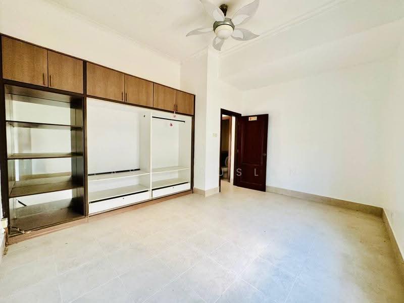 Bungalow House for Sale in Subang Alam (Shah Alam) - Tasya Ruslan - PropertyGuru.com.my