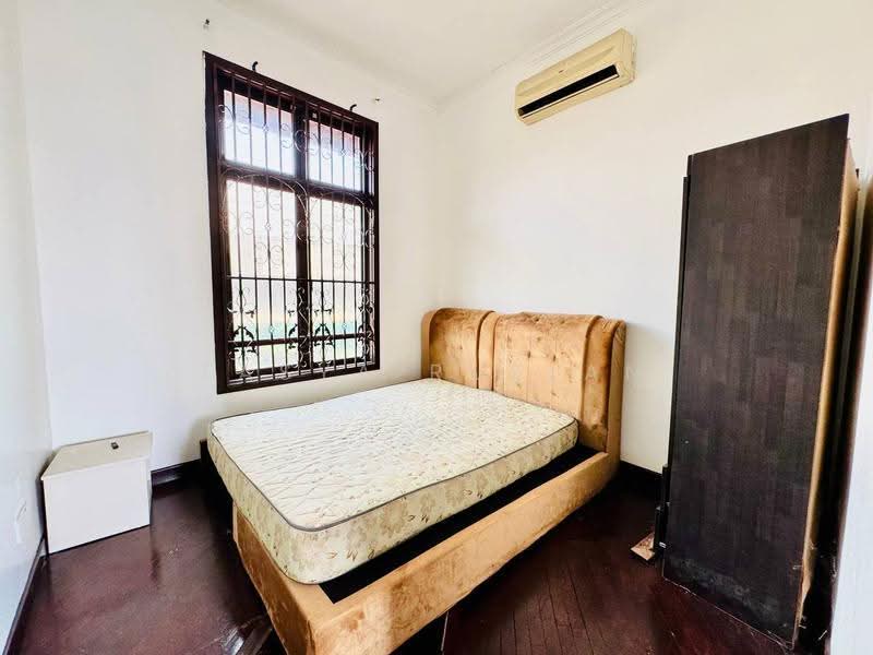 Bungalow House for Sale in Subang Alam (Shah Alam) - Tasya Ruslan - PropertyGuru.com.my