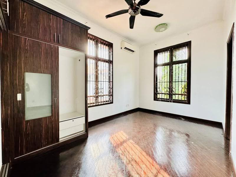 Bungalow House for Sale in Subang Alam (Shah Alam) - Tasya Ruslan - PropertyGuru.com.my