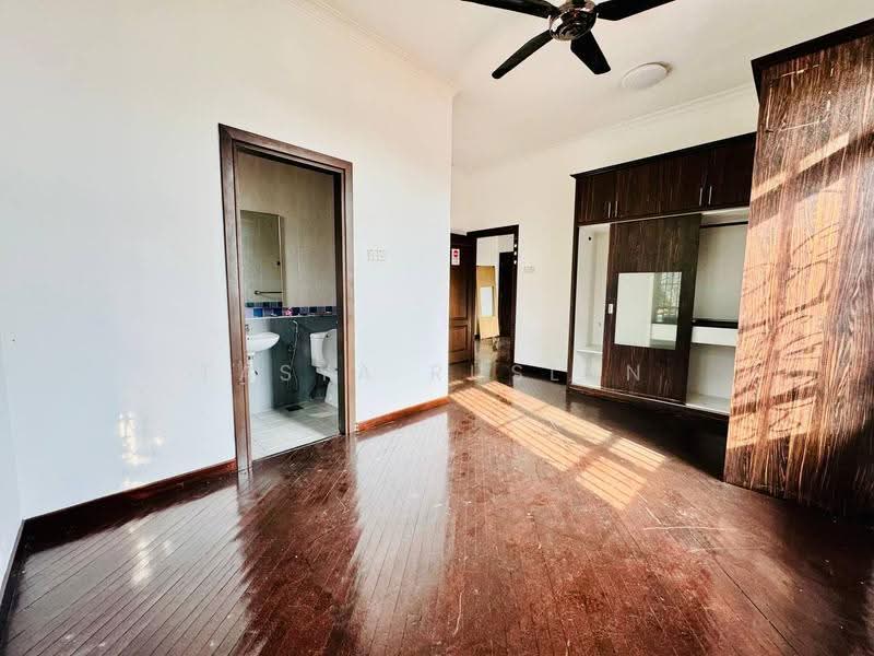 Bungalow House for Sale in Subang Alam (Shah Alam) - Tasya Ruslan - PropertyGuru.com.my