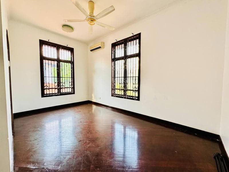 Bungalow House for Sale in Subang Alam (Shah Alam) - Tasya Ruslan - PropertyGuru.com.my