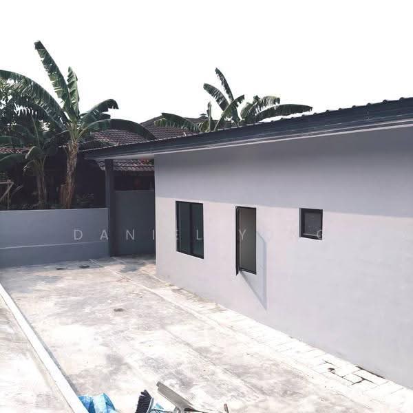 1-storey Terraced House for Sale in Larkin (Johor Bahru) - Daniel Yong - Exterior - PropertyGuru.com.my