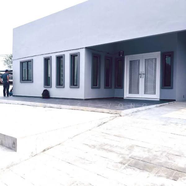 1-storey Terraced House for Sale in Larkin (Johor Bahru) - Daniel Yong - Exterior - PropertyGuru.com.my