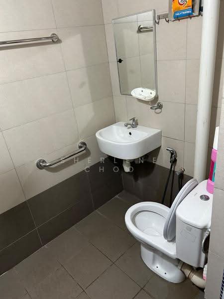 Apartment for Rent at Taman Pekaka Apartment - Sherlene Choo - Bathroom - PropertyGuru.com.my