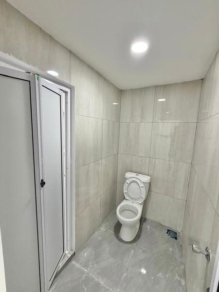 Rumah Teres 2-Tingkat untuk Dijual di Taman Desa Tebrau (Tebrau) - Daniel Yong - Bathroom - PropertyGuru.com.my