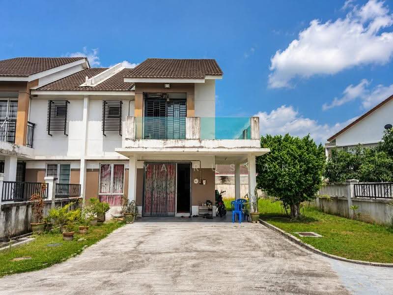 Rumah Berkembar untuk Dijual di Puncak Alam (Selangor) - Tasya Ruslan - PropertyGuru.com.my