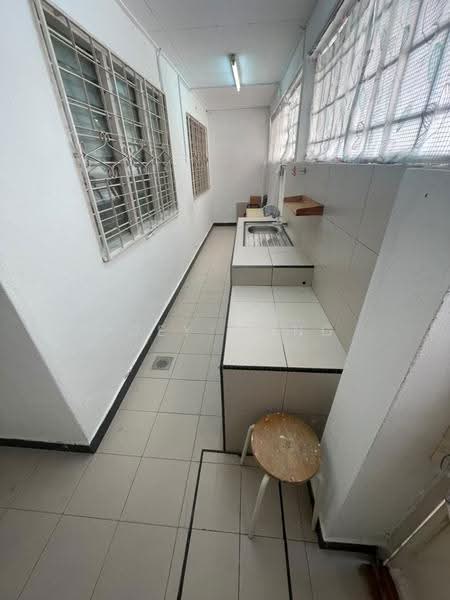 1.5-storey Terraced House for Rent in Usj 12 (Subang Jaya) - Joey Wong - Kitchen - PropertyGuru.com.my