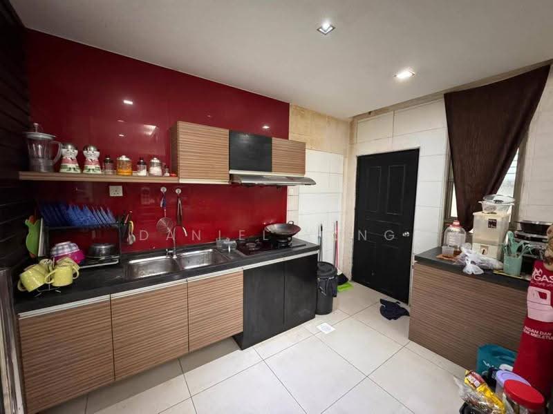 Semi-Detached House for Sale in Taman Pulai Bayu (Skudai) - Daniel Yong - Kitchen - PropertyGuru.com.my