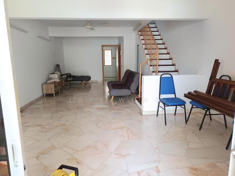 Rumah Teres 2-Tingkat untuk Disewa di SS26 (Petaling Jaya) - Joey Wong - Living Room - PropertyGuru.com.my