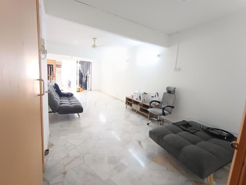 Rumah Teres 2-Tingkat untuk Disewa di SS26 (Petaling Jaya) - Joey Wong - Living Room - PropertyGuru.com.my
