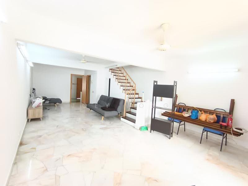 Rumah Teres 2-Tingkat untuk Disewa di SS26 (Petaling Jaya) - Joey Wong - Living Room - PropertyGuru.com.my