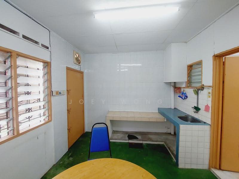 Rumah Teres 2-Tingkat untuk Disewa di SS26 (Petaling Jaya) - Joey Wong - Kitchen - PropertyGuru.com.my