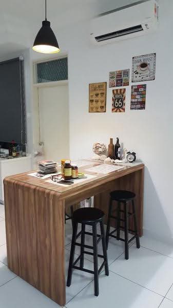 Service Residence for Sale at The Platino Serviced Apartment - Daniel Yong - Dining Room - PropertyGuru.com.my