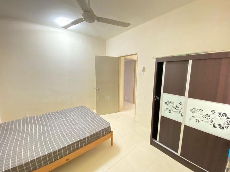 Kondominium untuk Disewa di Platinum Lake PV 12 - Eason Hiew - Bedroom - PropertyGuru.com.my