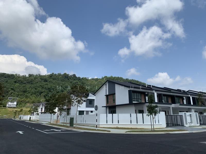 Terraced House for Rent in Seremban (Negeri Sembilan) - Mathis Hue - Exterior - PropertyGuru.com.my