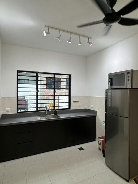 Terraced House for Rent in Seremban (Negeri Sembilan) - Mathis Hue - Kitchen - PropertyGuru.com.my