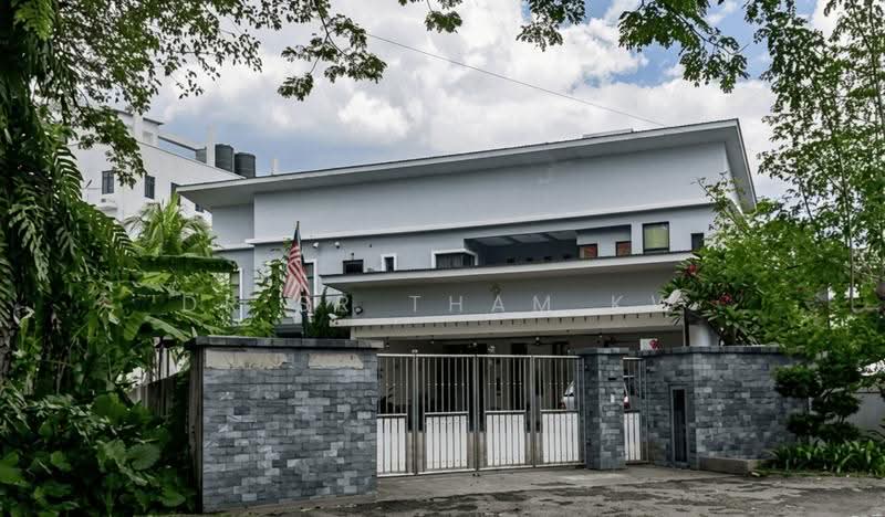 Bungalow House untuk Dijual di Taman Ampang Utama (Ampang) - Dr Sr Tham KW - Exterior - PropertyGuru.com.my
