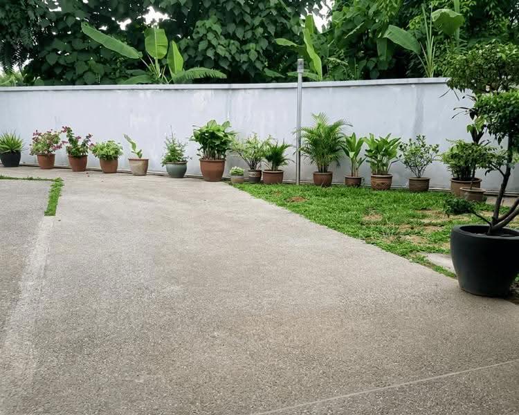 Bungalow House untuk Dijual di Taman Ampang Utama (Ampang) - Dr Sr Tham KW - Exterior - PropertyGuru.com.my