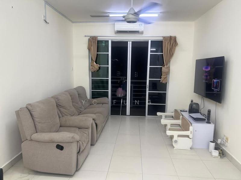 Pangsapuri untuk Dijual di D' Larkin Residence - YC Fung - Living Room - PropertyGuru.com.my