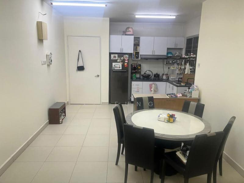 Pangsapuri untuk Dijual di D' Larkin Residence - YC Fung - Kitchen - PropertyGuru.com.my