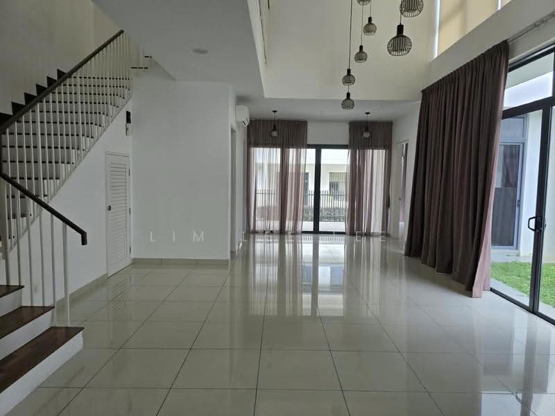 Semi-Detached House for Rent in Setia Alam (Selangor) - Lim Lee Lee - Living Room - PropertyGuru.com.my