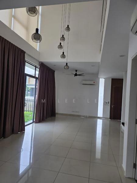 Semi-Detached House for Rent in Setia Alam (Selangor) - Lim Lee Lee - Living Room - PropertyGuru.com.my