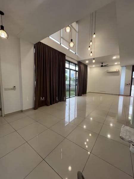 Rumah Berkembar untuk Disewa di Setia Alam (Selangor) - Lim Lee Lee - Living Room - PropertyGuru.com.my