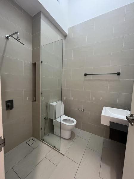 Rumah Berkembar untuk Disewa di Setia Alam (Selangor) - Lim Lee Lee - Bathroom - PropertyGuru.com.my