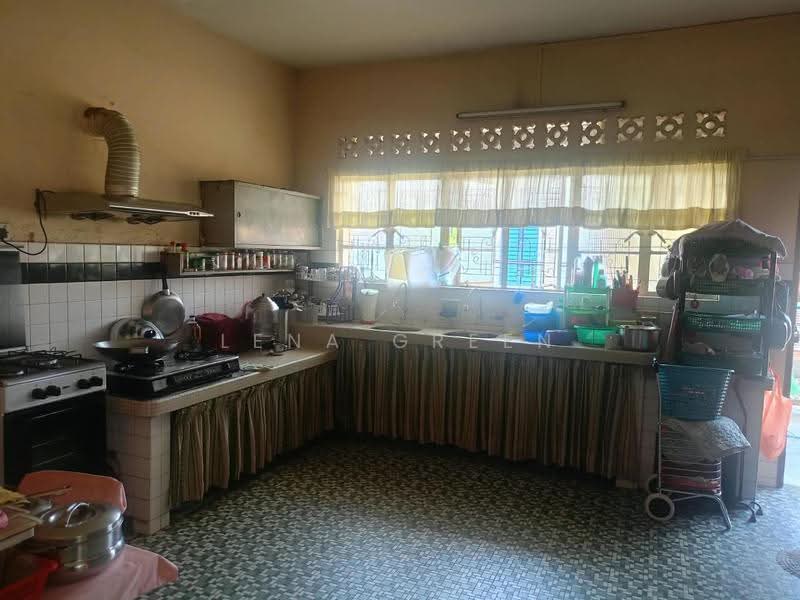 Bungalow House untuk Dijual di Seksyen 11 (Petaling Jaya) - Lena Green - Kitchen - PropertyGuru.com.my