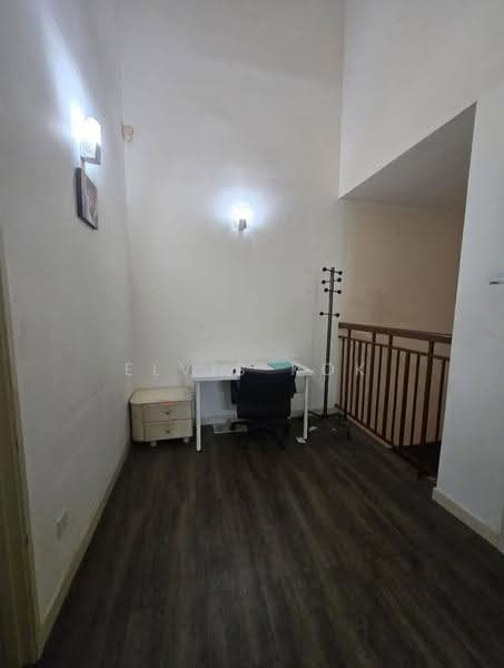 2-storey Terraced House for Sale in Taman Pinggiran Usj (Subang Jaya) - Elvis Kok - Study - PropertyGuru.com.my