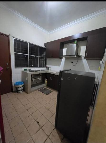 2-storey Terraced House for Sale in Taman Pinggiran Usj (Subang Jaya) - Elvis Kok - Kitchen - PropertyGuru.com.my