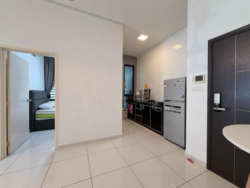 Kediaman Servis untuk Dijual di D'Summit Residences - YC Fung - Bedroom - PropertyGuru.com.my