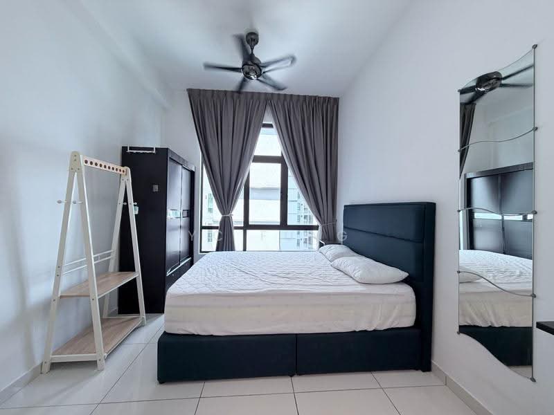 Kediaman Servis untuk Dijual di D'Summit Residences - YC Fung - Bedroom - PropertyGuru.com.my