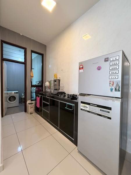 Kediaman Servis untuk Dijual di D'Summit Residences - YC Fung - Kitchen - PropertyGuru.com.my