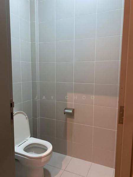 Office for Rent in SS7 (Petaling Jaya) - Jay Choo - Bathroom - PropertyGuru.com.my