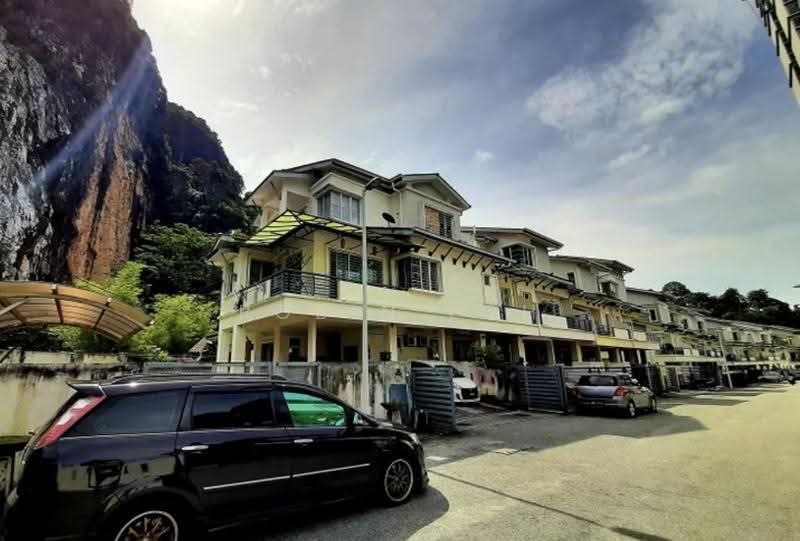 Rumah Bandar untuk Dijual di Batu Caves (Selangor) - Robin Loh - Exterior - PropertyGuru.com.my