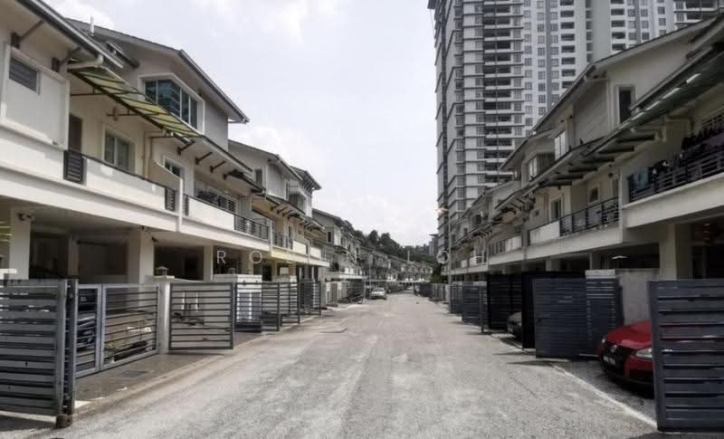Rumah Bandar untuk Dijual di Batu Caves (Selangor) - Robin Loh - Exterior - PropertyGuru.com.my
