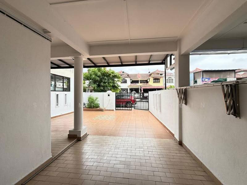 2-storey Terraced House for Sale in Seksyen 20 (Shah Alam) - Syahmi Shahordin - Exterior - PropertyGuru.com.my