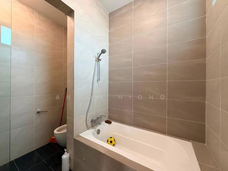 Semi-Detached House for Sale in Eco Botanic (Iskandar Puteri (Nusajaya)) - Anson Hiong - Bathroom - PropertyGuru.com.my